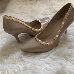 💕Super Cute Nude Wild Diva Heels💕